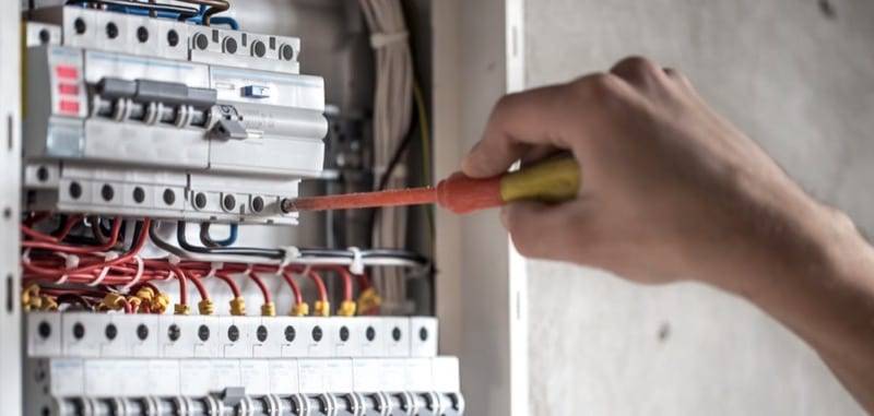 Elektrische Verteilung mit Stromkreisen